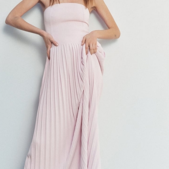 Zara dress Knit Pink Pleated - Picture 2 of 8